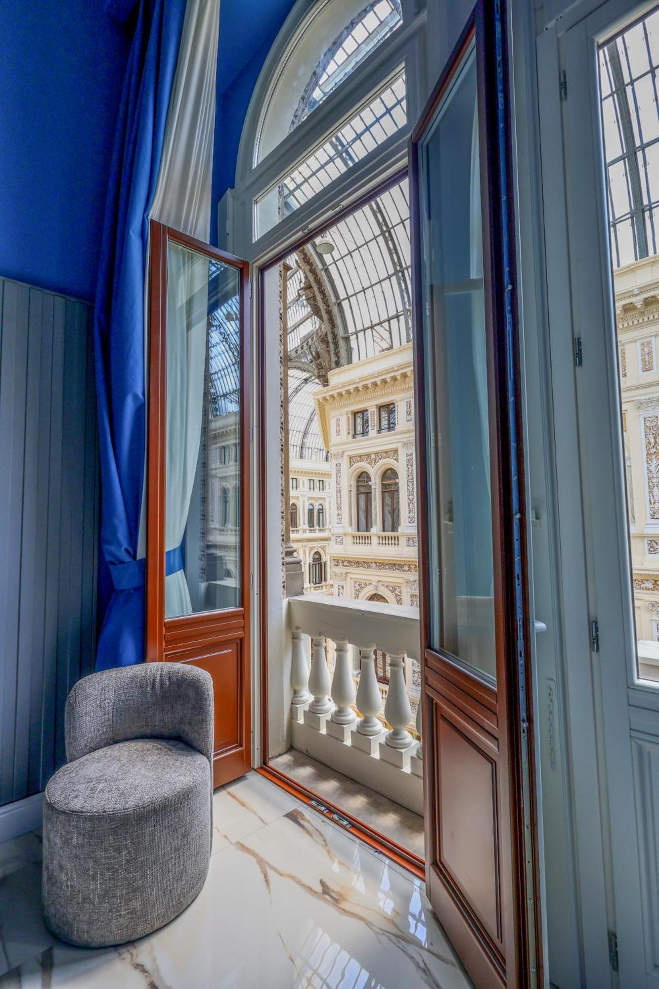 Maison San Carlo Luxury Suites Neapel Exteriör bild