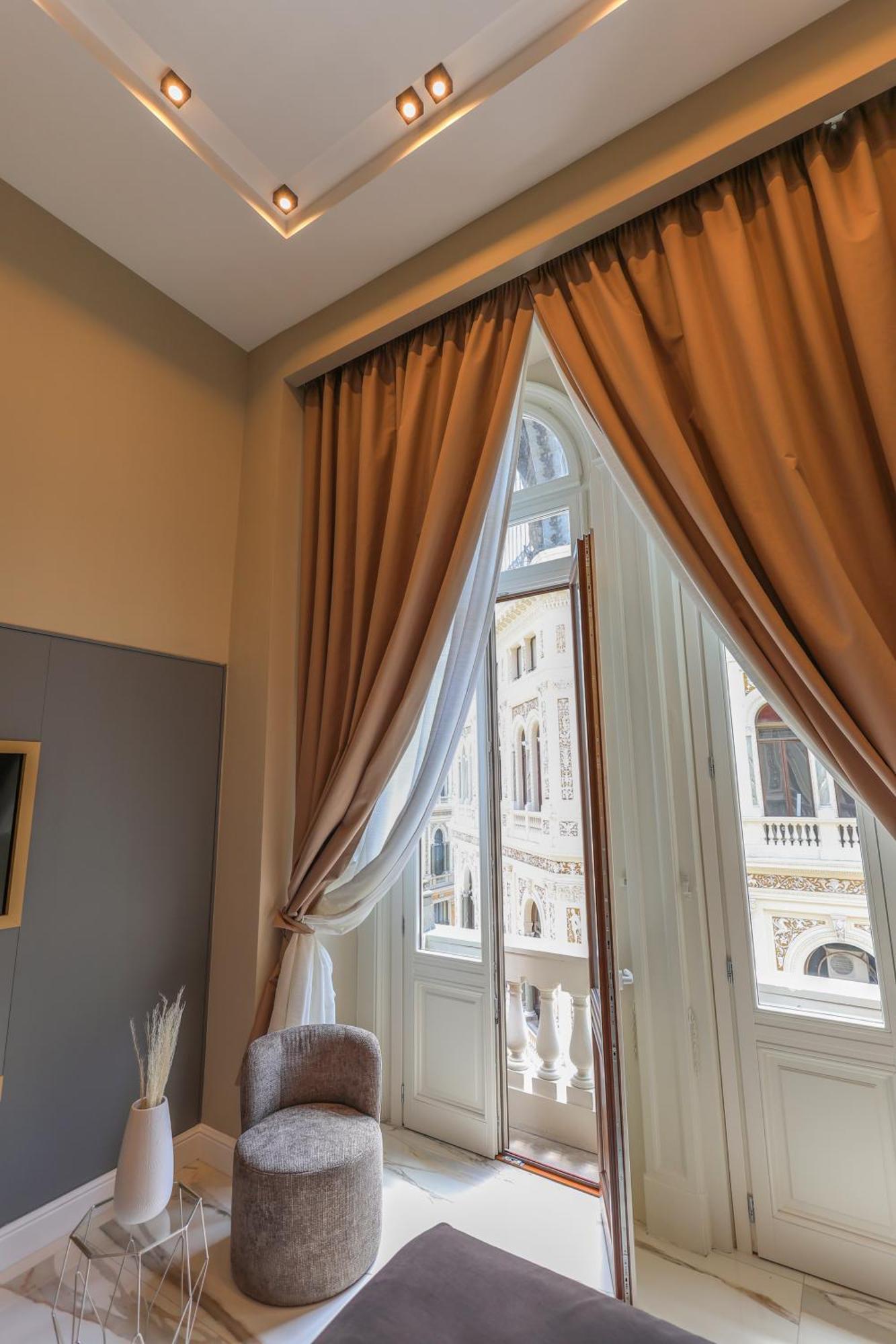 Maison San Carlo Luxury Suites Neapel Exteriör bild