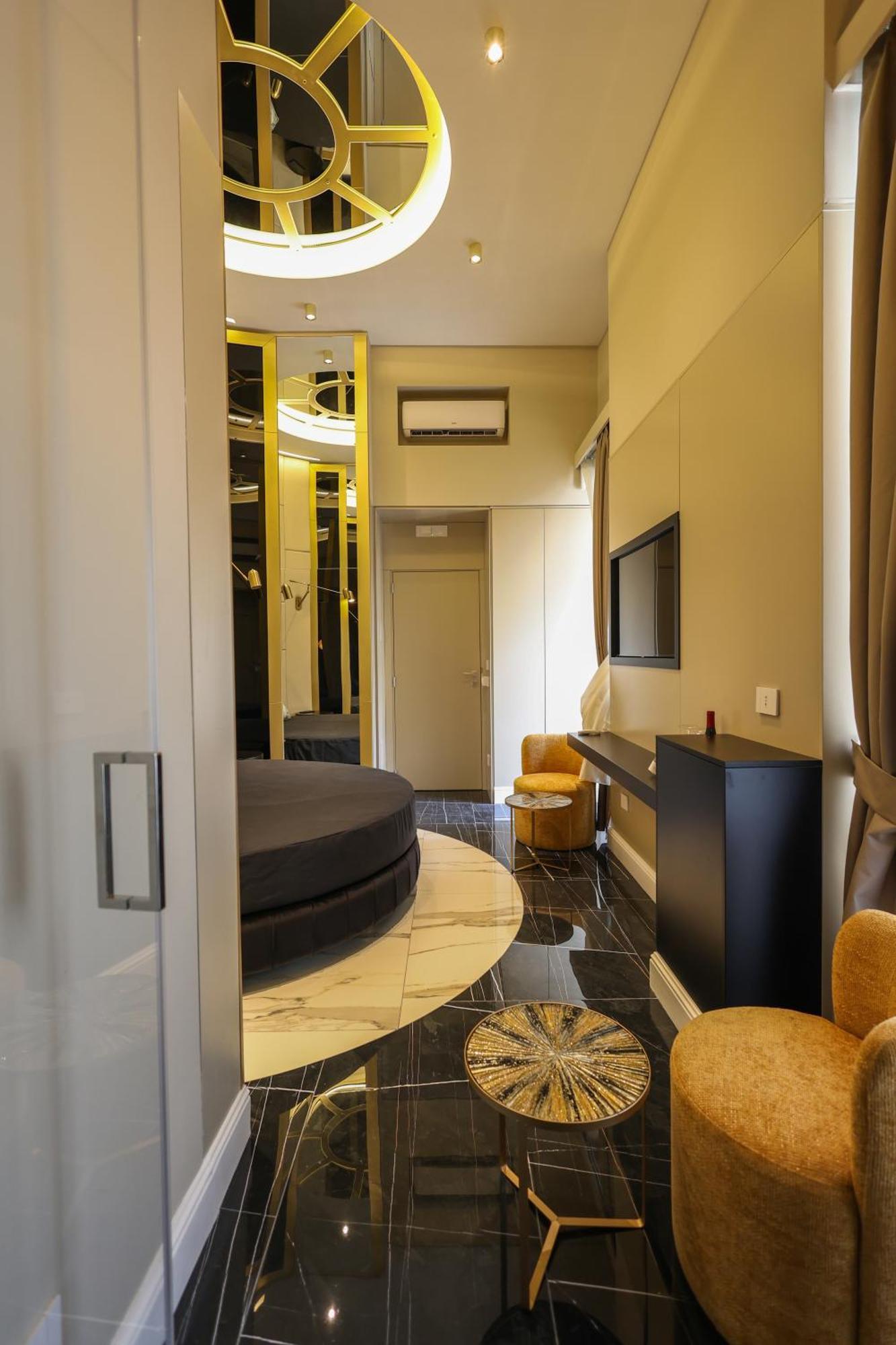 Maison San Carlo Luxury Suites Neapel Exteriör bild